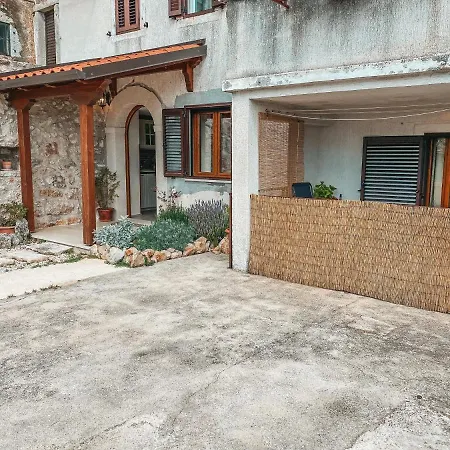 Holiday Istra Apartment Plomin